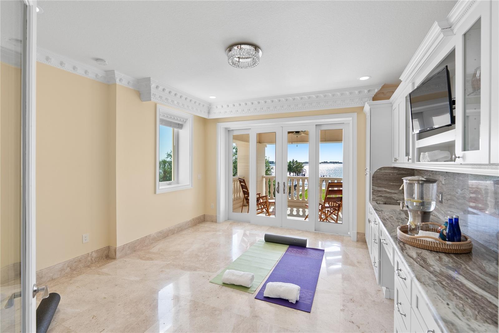 Image 62 of 100 For 2000 Park Street N