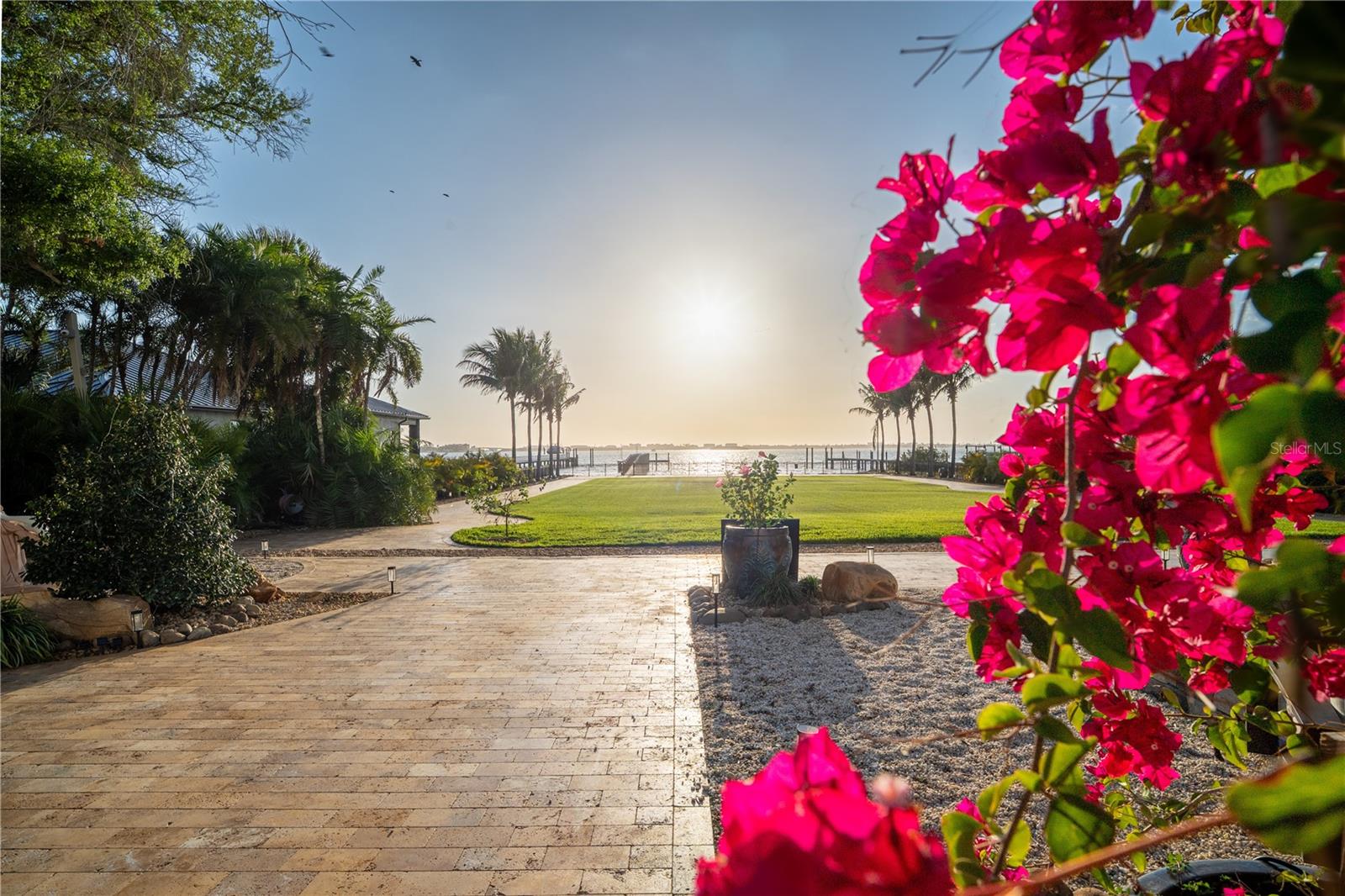 Image 74 of 100 For 2000 Park Street N