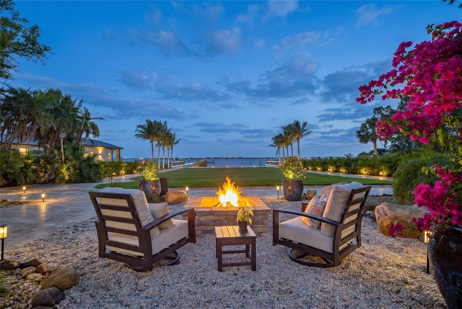 Image 75 of 100 For 2000 Park Street N