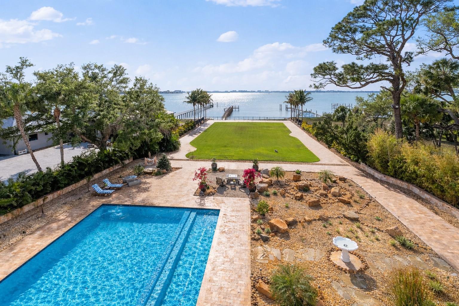 Image 80 of 100 For 2000 Park Street N