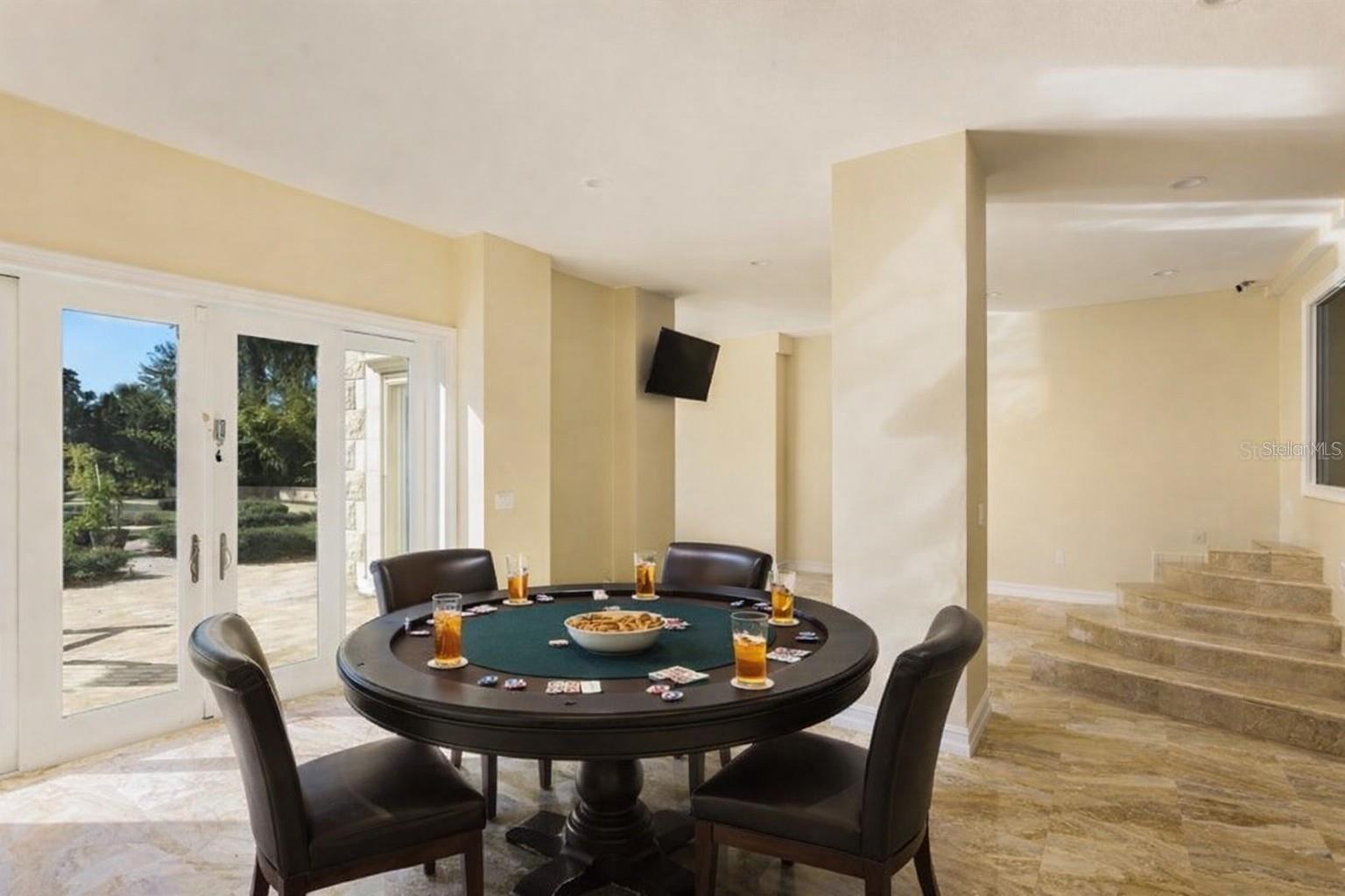 Image 90 of 100 For 2000 Park Street N