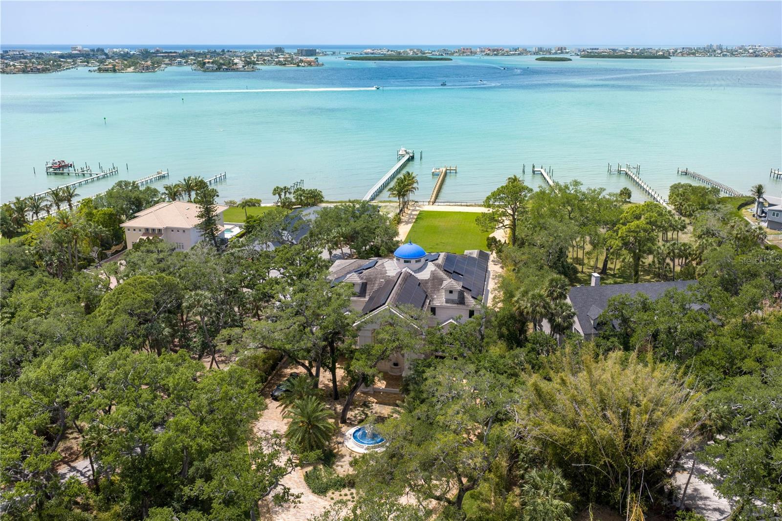 Image 95 of 100 For 2000 Park Street N