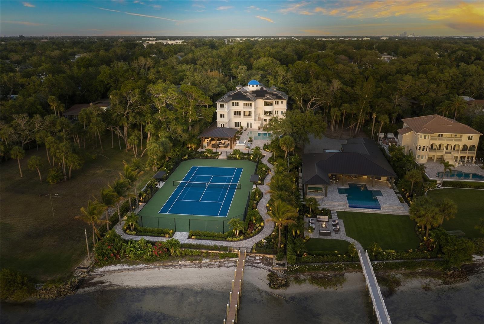 Image 96 of 100 For 2000 Park Street N