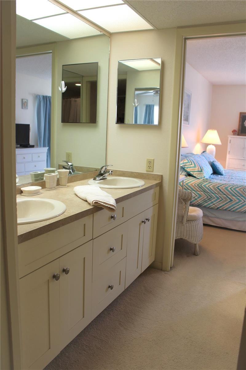 Image 30 of 80 For 1806 Mariner Drive 214