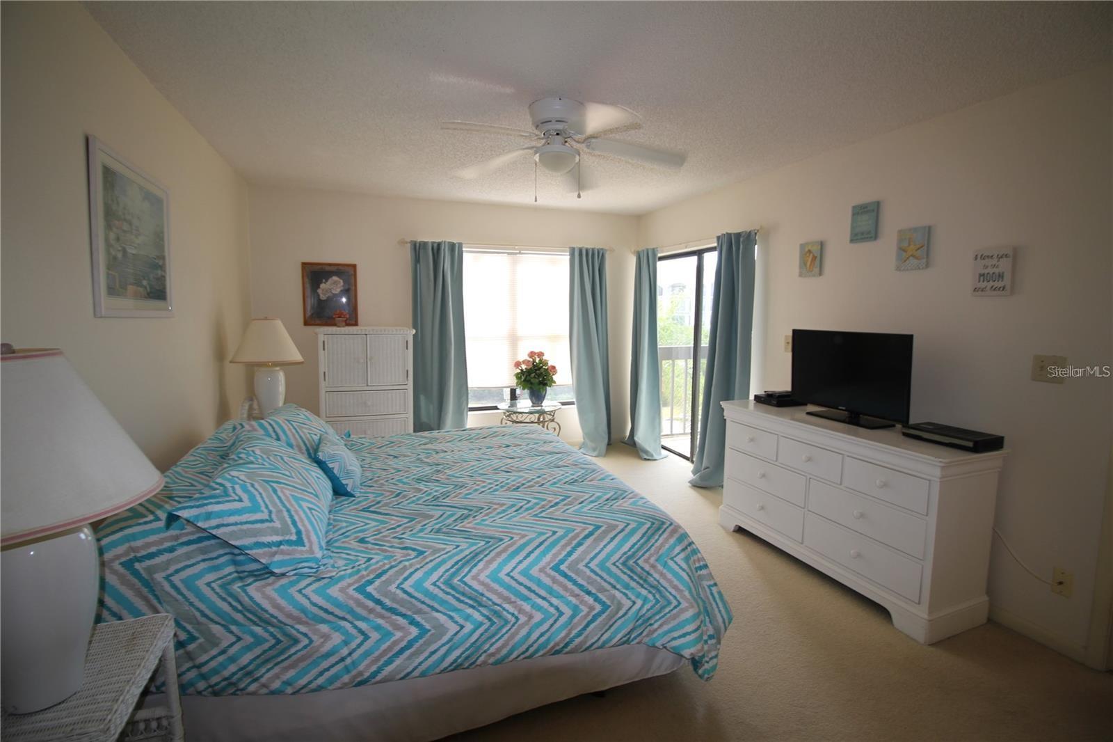 Image 34 of 80 For 1806 Mariner Drive 214