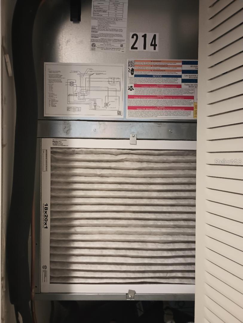 Image 42 of 80 For 1806 Mariner Drive 214