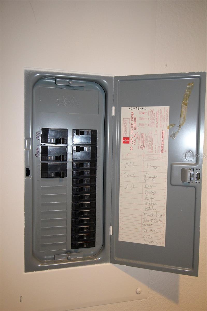 Image 44 of 80 For 1806 Mariner Drive 214