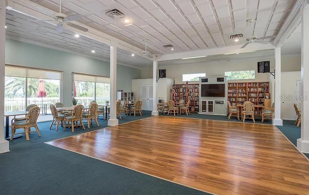 Image 70 of 80 For 1806 Mariner Drive 214