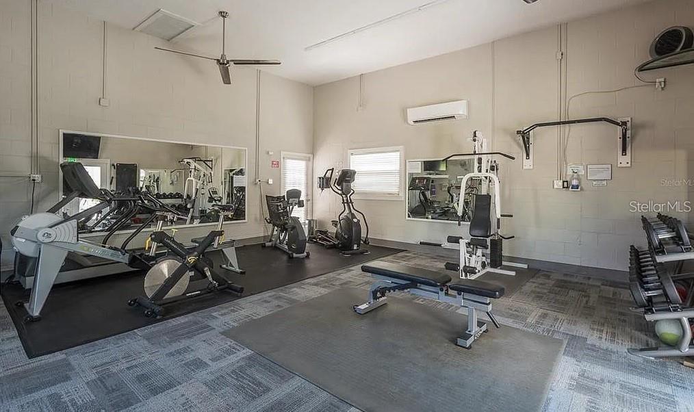 Image 72 of 80 For 1806 Mariner Drive 214