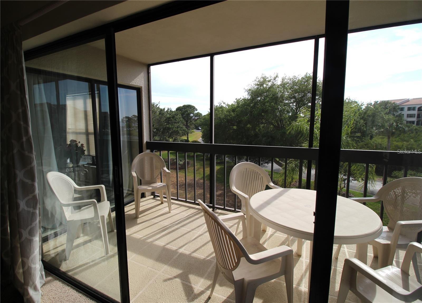 Image 9 of 80 For 1806 Mariner Drive 214