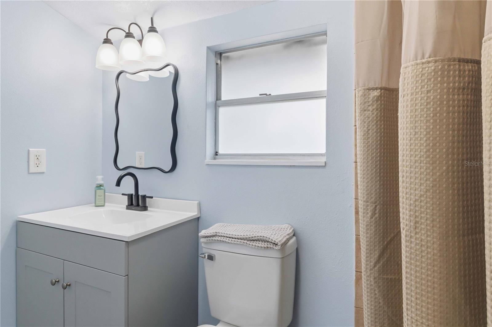 Image 13 of 30 For 315 Orange Avenue