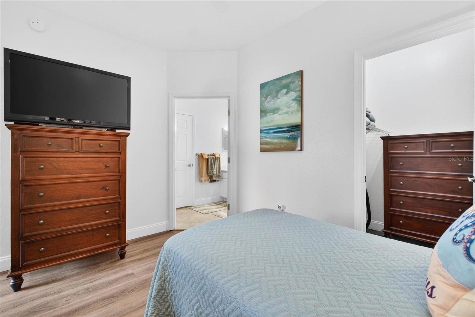 Image 18 of 35 For 10764 70th Avenue 5104