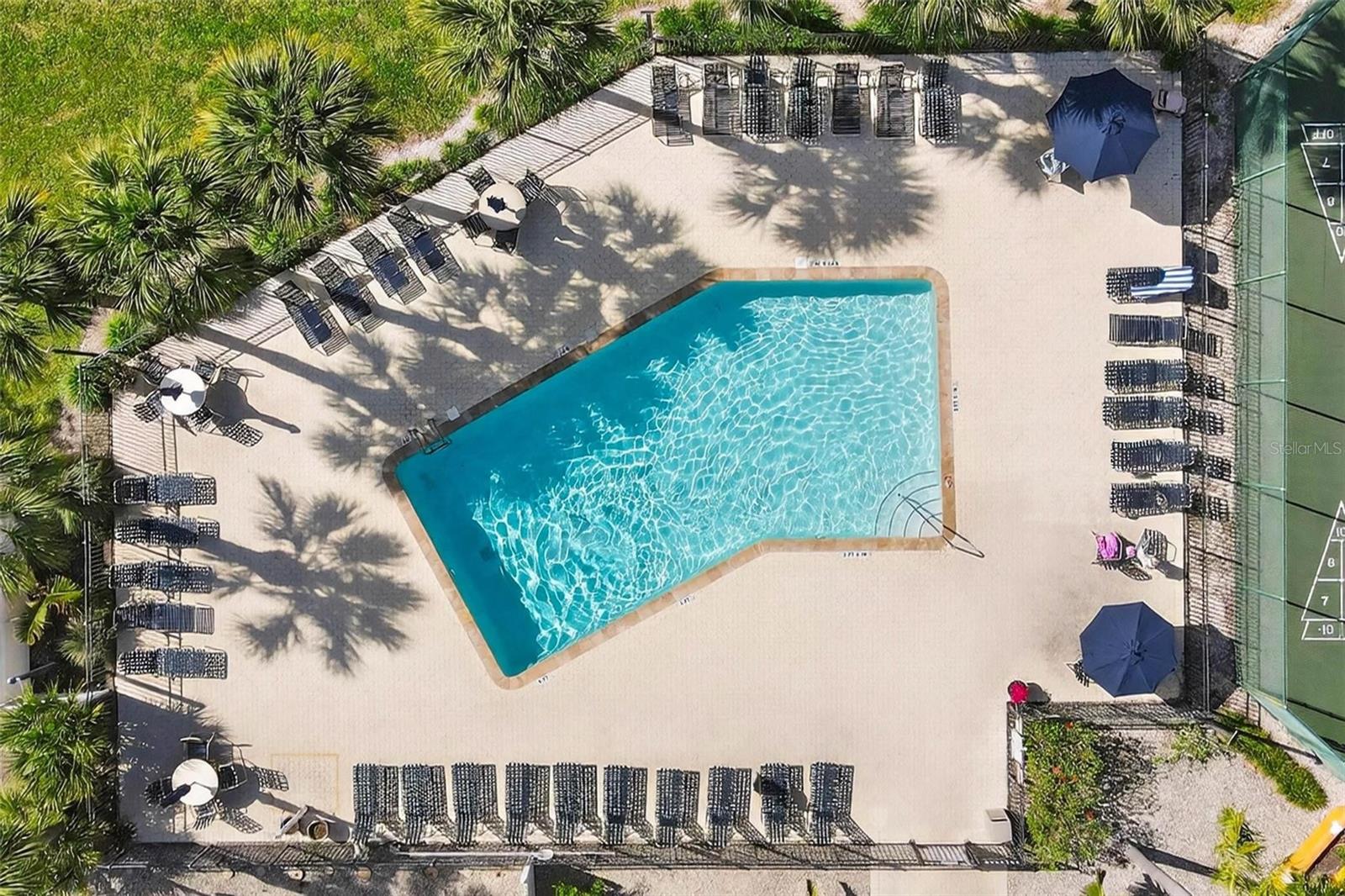 Image 22 of 35 For 10764 70th Avenue 5104