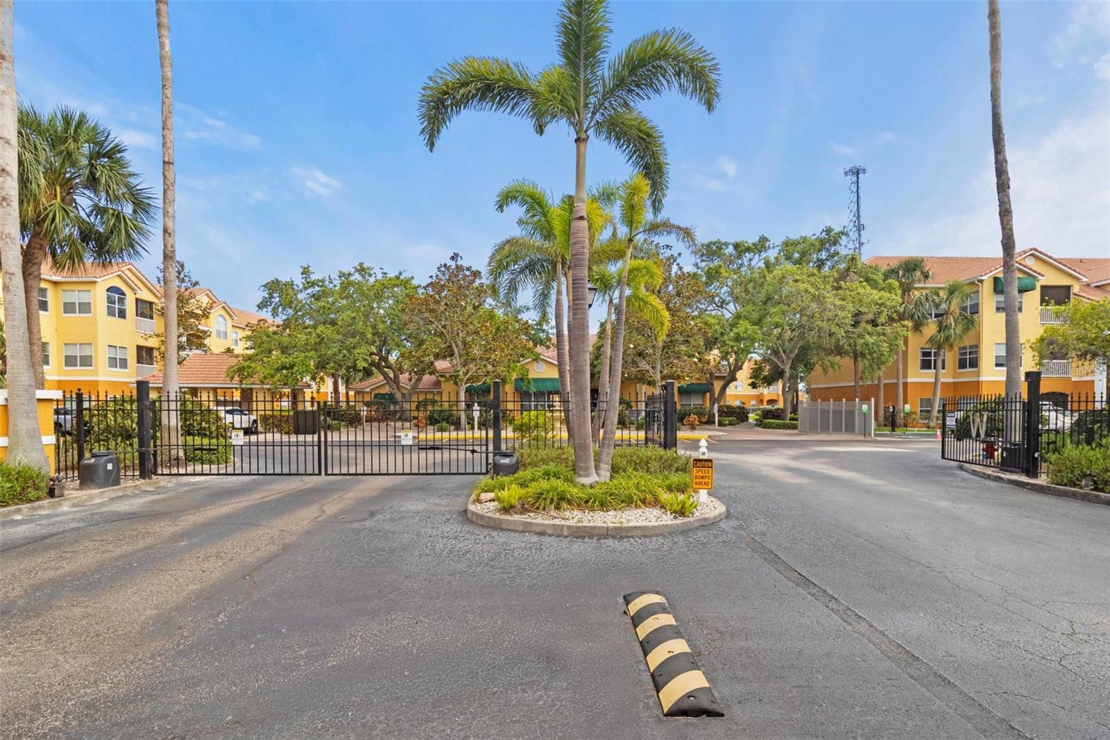 Image 28 of 35 For 10764 70th Avenue 5104