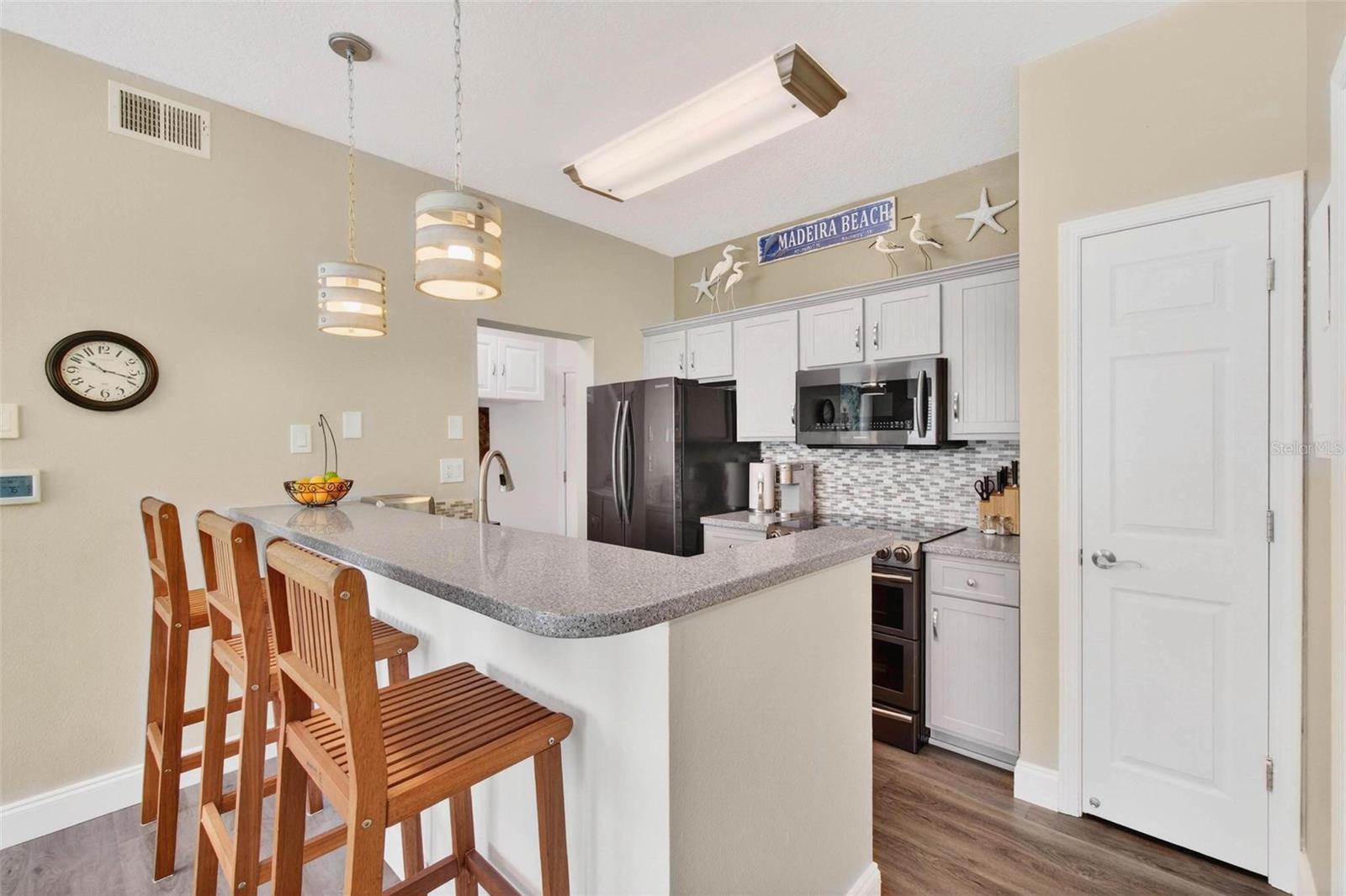 Image 9 of 35 For 10764 70th Avenue 5104