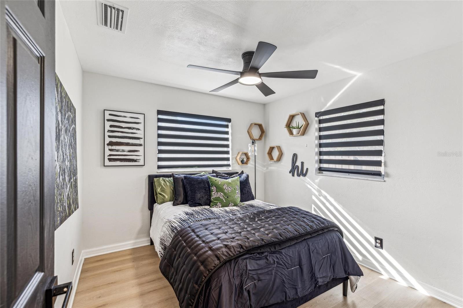 Image 13 of 21 For 2000 57th Street N