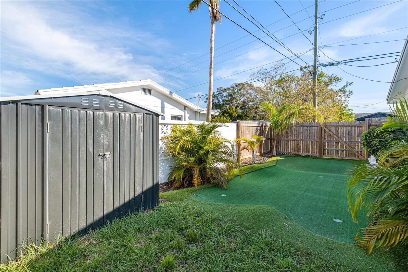 Image 19 of 21 For 2000 57th Street N