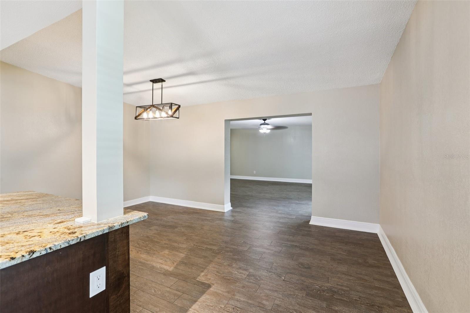 Image 15 of 37 For 205 Jefferson Circle N