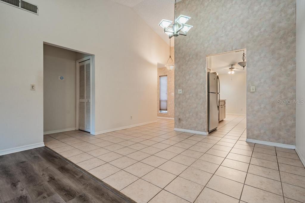 Image 18 of 55 For 274 Buckingham Place