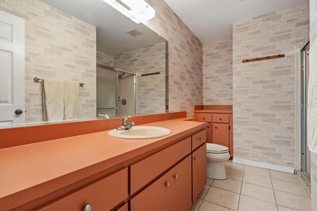 Image 22 of 55 For 274 Buckingham Place