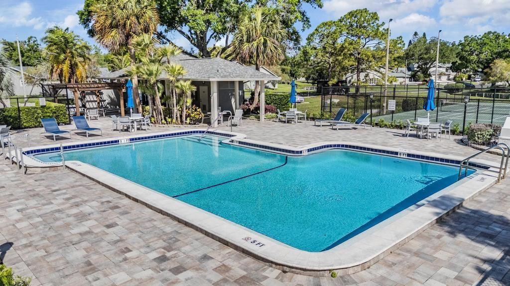 Image 4 of 55 For 274 Buckingham Place