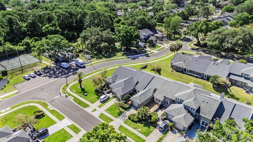 Image 44 of 55 For 274 Buckingham Place