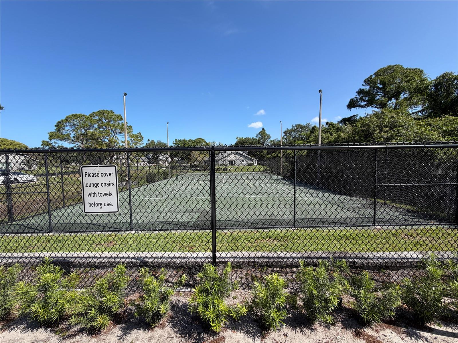 Image 46 of 55 For 274 Buckingham Place