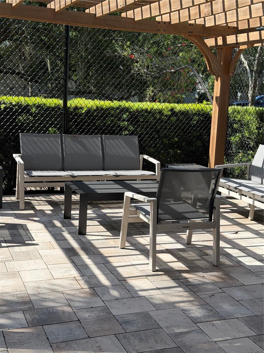 Image 48 of 55 For 274 Buckingham Place