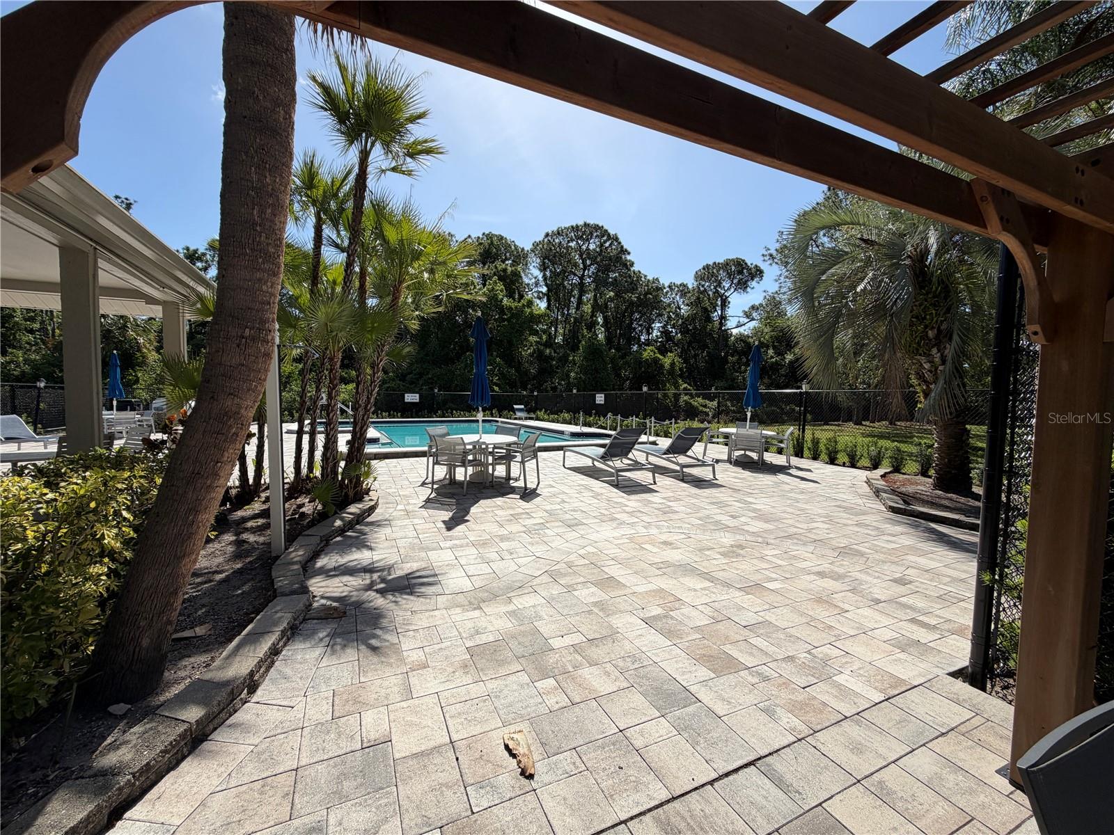 Image 53 of 55 For 274 Buckingham Place