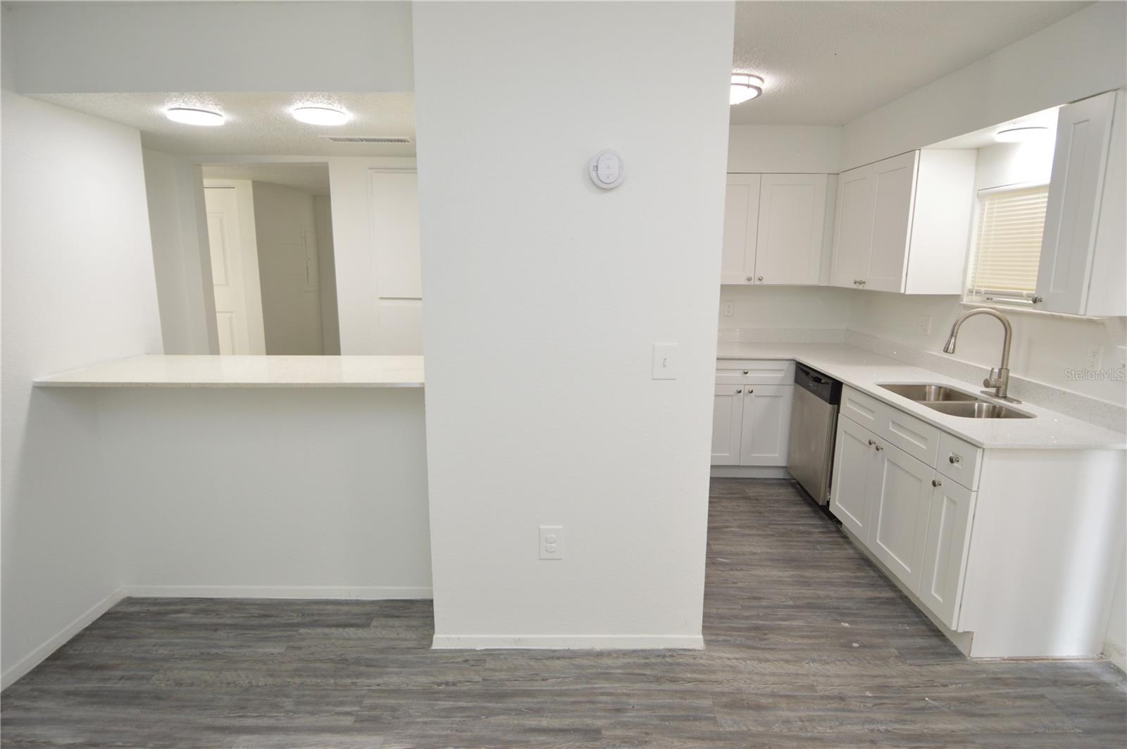 Image 15 of 76 For 5004 Castile Place 463