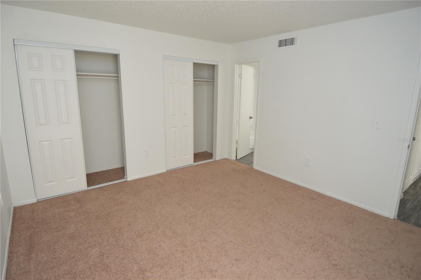 Image 28 of 76 For 5004 Castile Place 463