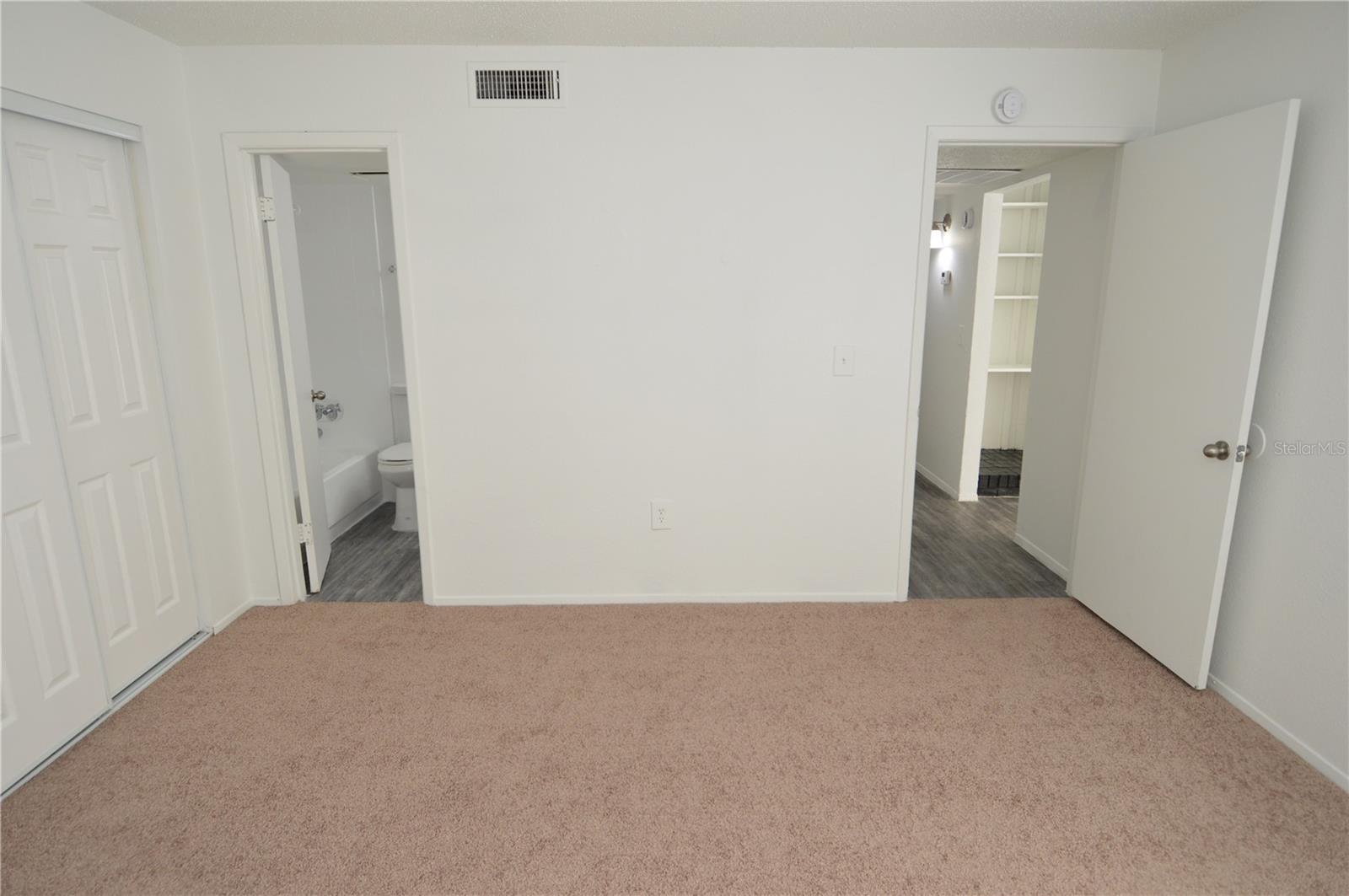 Image 34 of 76 For 5004 Castile Place 463