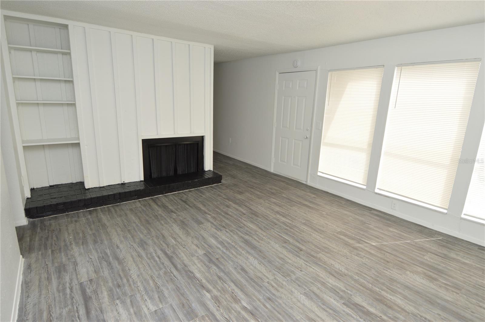 Image 7 of 76 For 5004 Castile Place 463