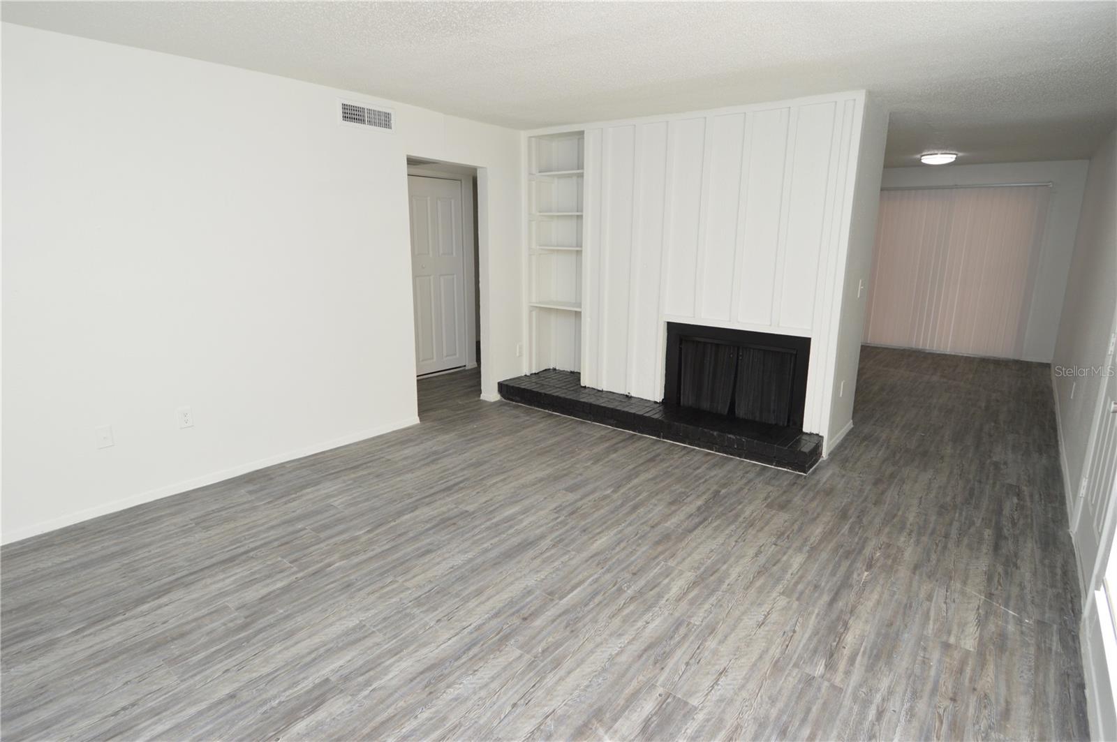 Image 9 of 76 For 5004 Castile Place 463