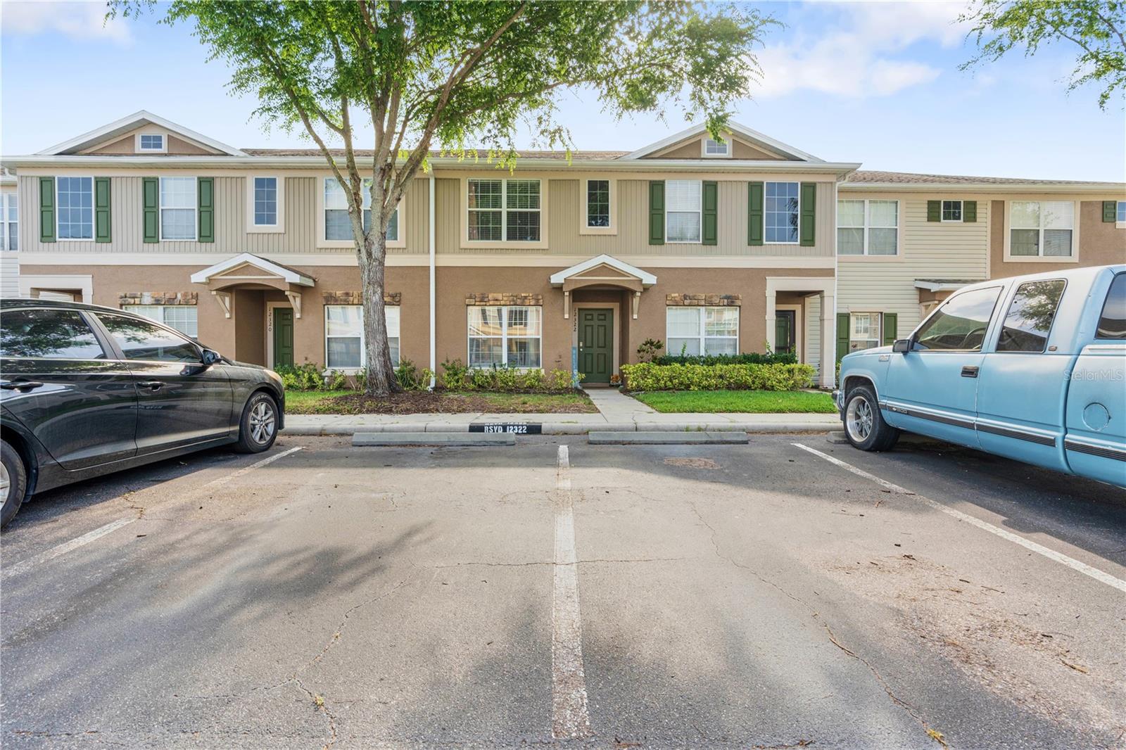 Image 4 of 35 For 12322 Foxmoor Peak Drive