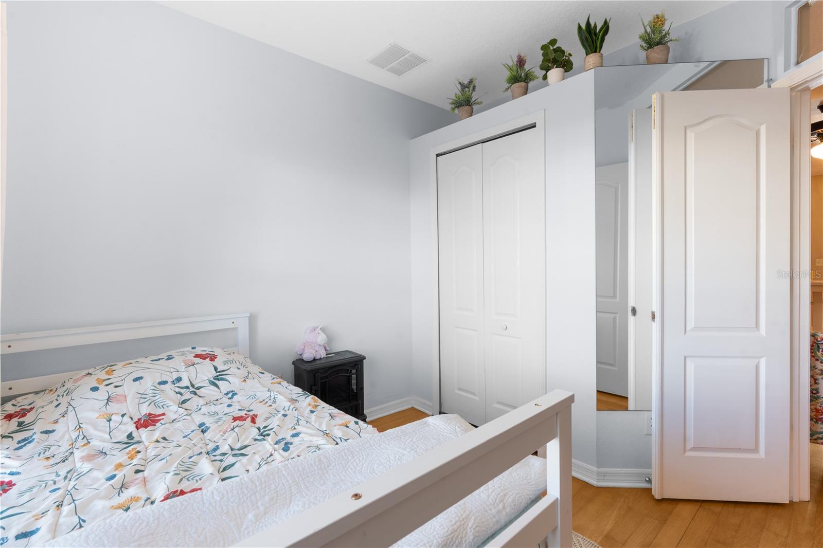 Image 9 of 35 For 12322 Foxmoor Peak Drive