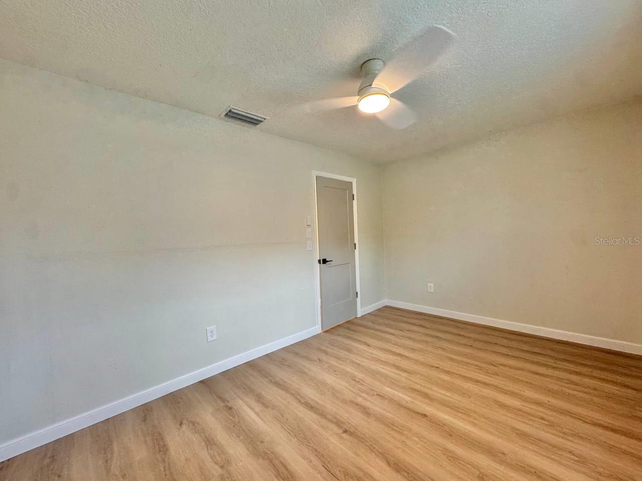 Image 20 of 44 For 14042 Lemon Valley Place