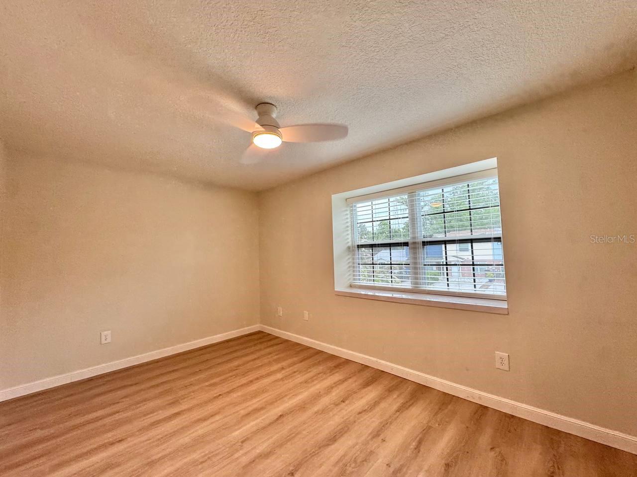 Image 21 of 44 For 14042 Lemon Valley Place