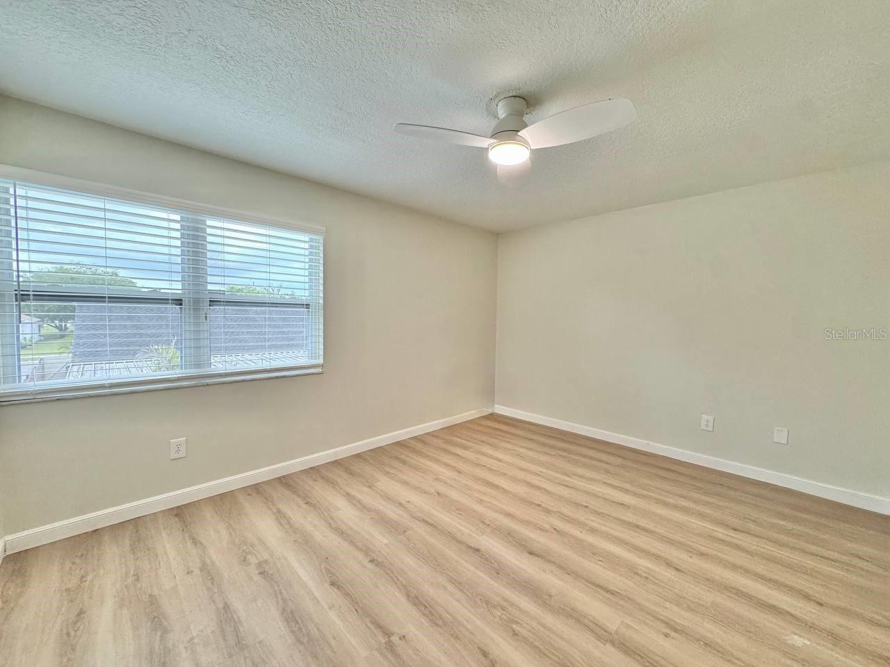 Image 28 of 44 For 14042 Lemon Valley Place