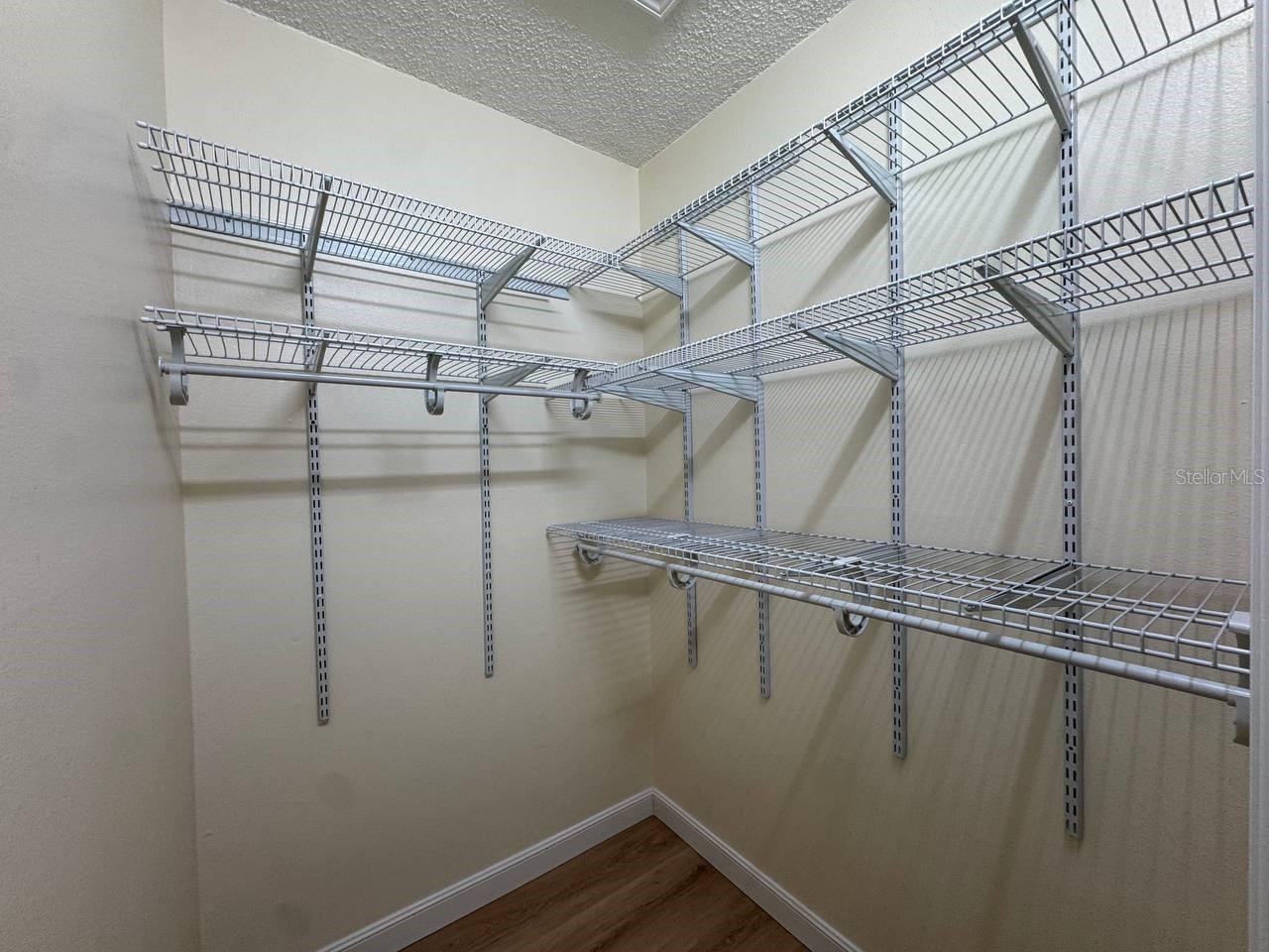 Image 31 of 44 For 14042 Lemon Valley Place