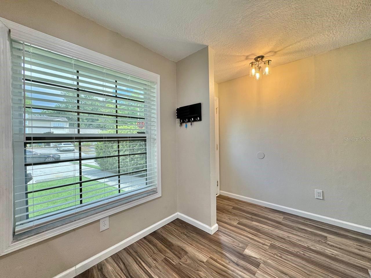 Image 8 of 44 For 14042 Lemon Valley Place