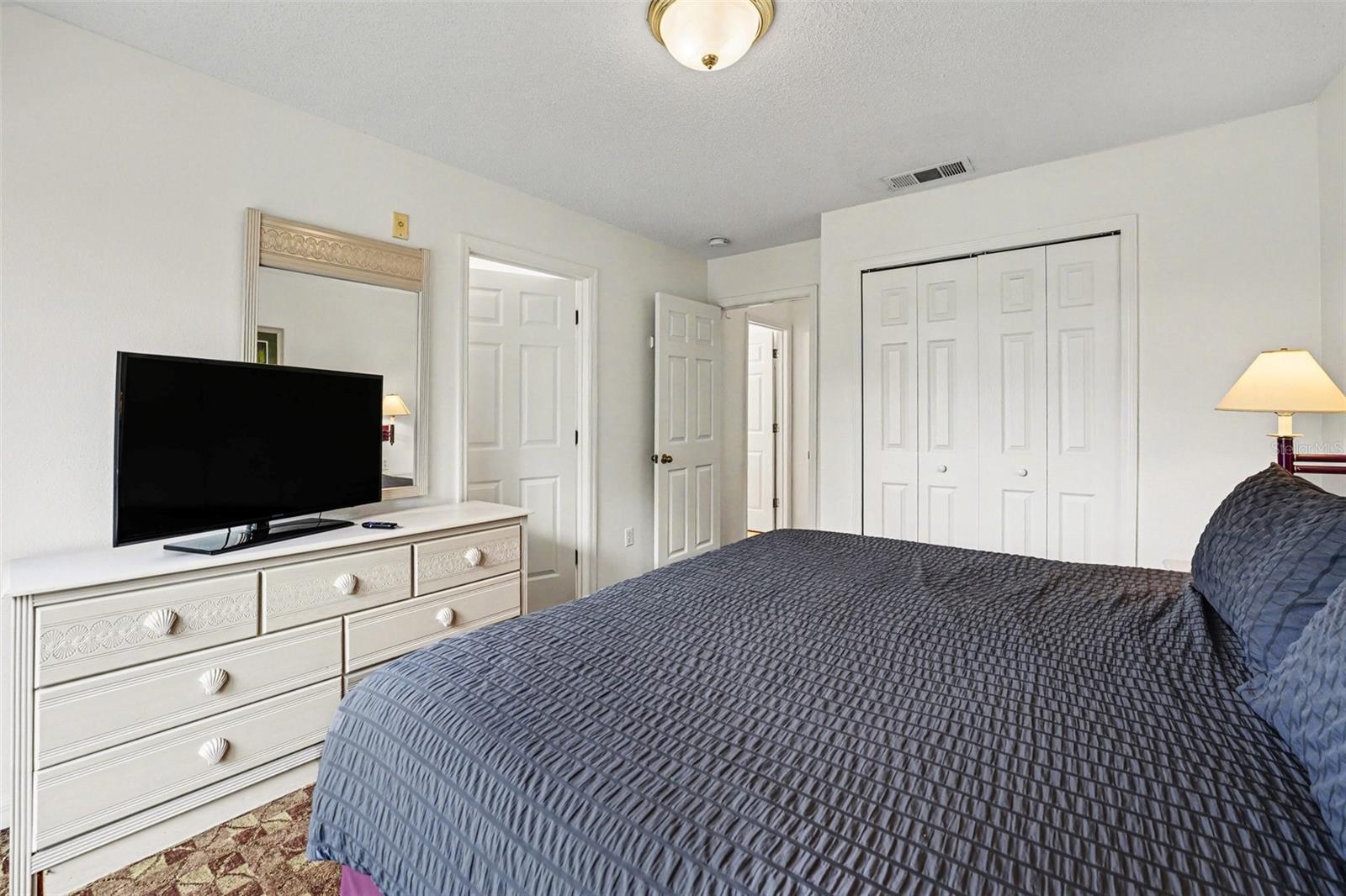 Image 17 of 40 For 1075 Park Ridge Circle