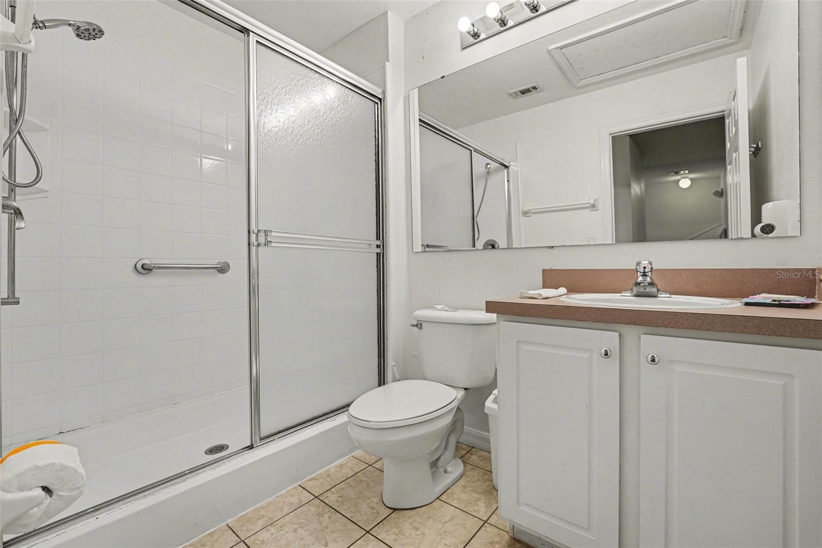 Image 19 of 40 For 1075 Park Ridge Circle