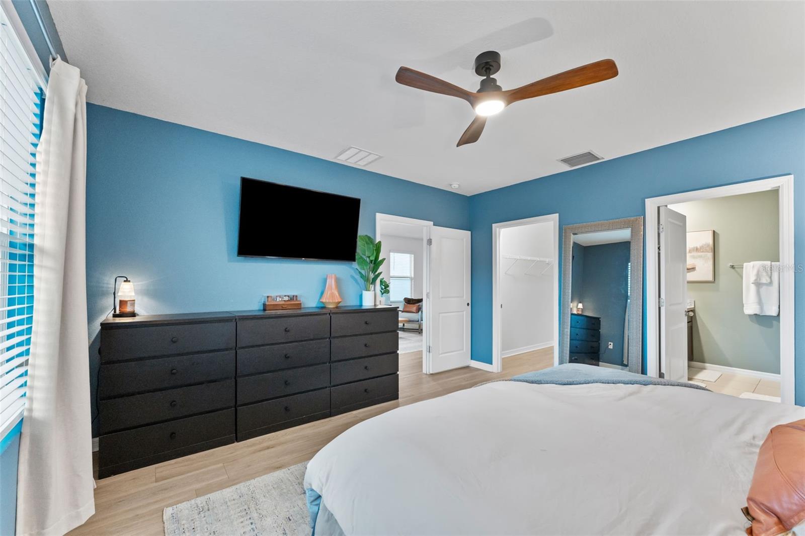 Image 20 of 35 For 10918 Trailing Vine Drive