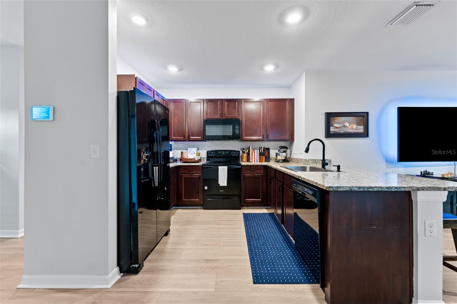 Image 8 of 35 For 10918 Trailing Vine Drive