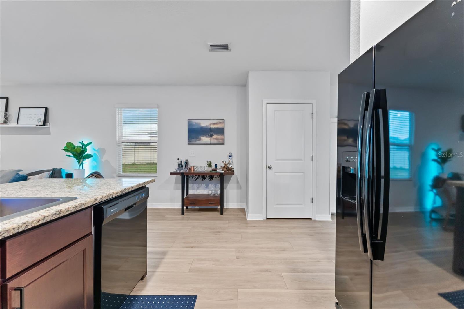 Image 9 of 35 For 10918 Trailing Vine Drive