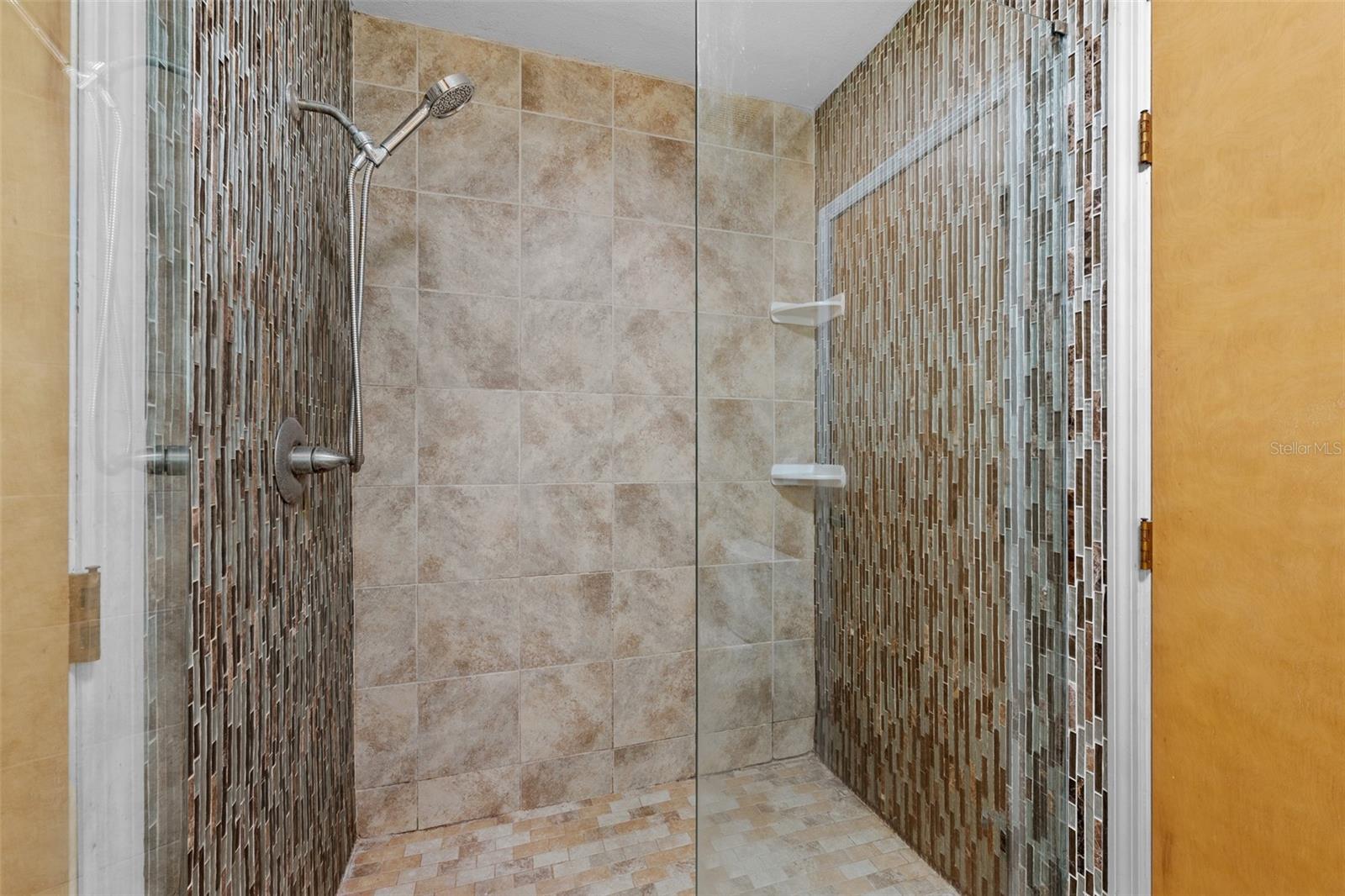 Image 20 of 44 For 1550 Chateau Wood Drive