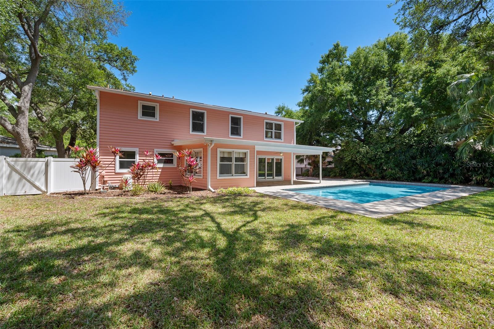 Image 29 of 44 For 1550 Chateau Wood Drive