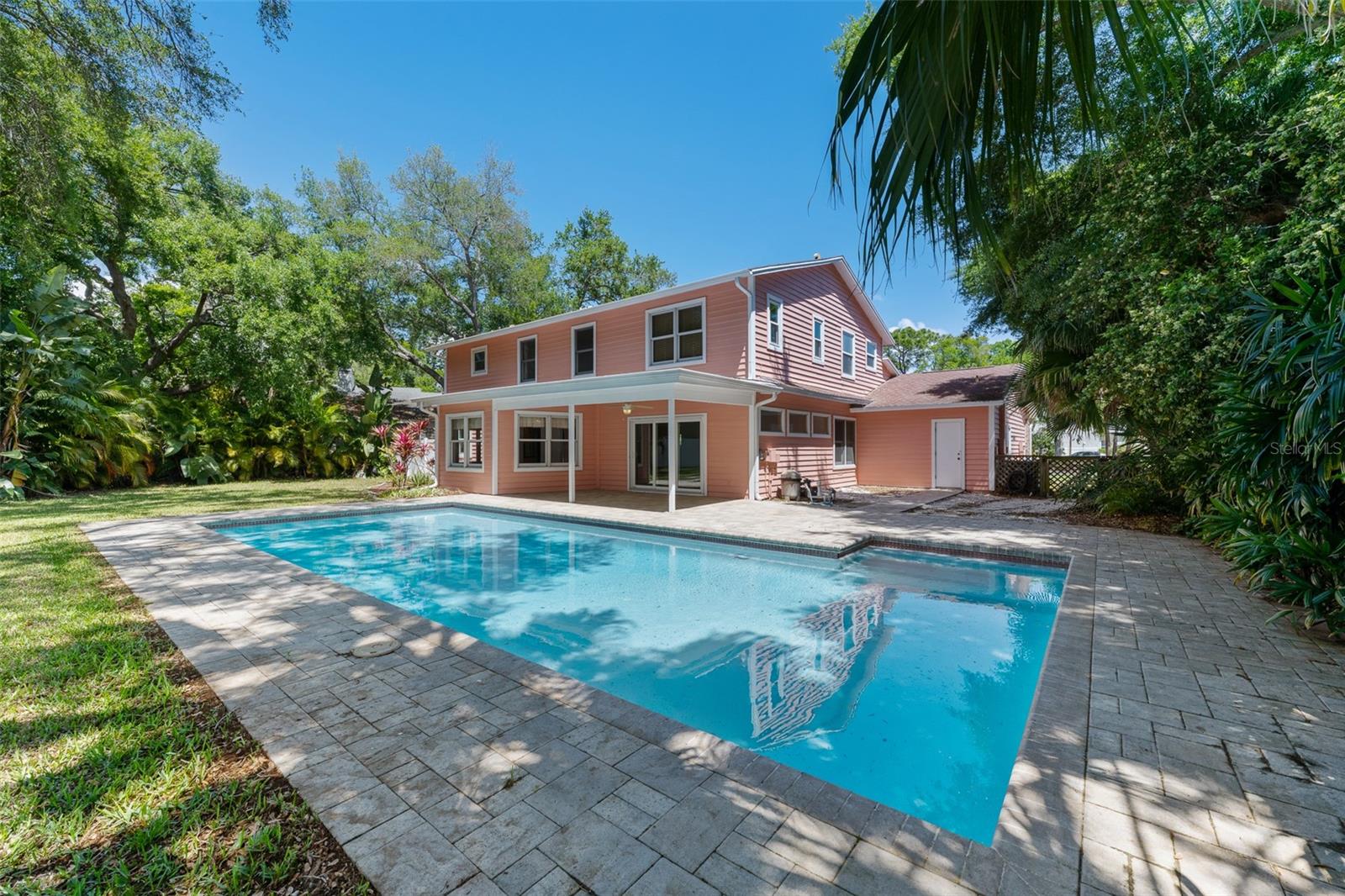 Image 35 of 44 For 1550 Chateau Wood Drive