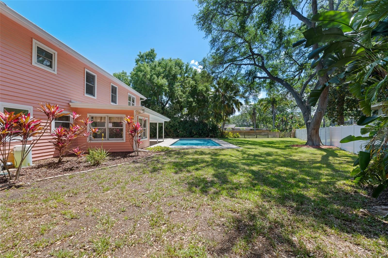 Image 39 of 44 For 1550 Chateau Wood Drive